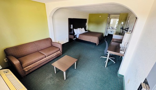 Suite 1 King with Sofa Bed Non Smoking