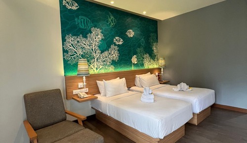 Deluxe Room, 2 Twin Beds, Garden View