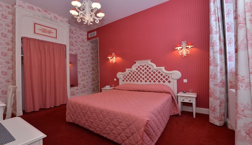Family Quadruple Room, Private Bathroom (Chambre familiale)