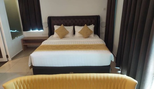 Executive Studio Suite