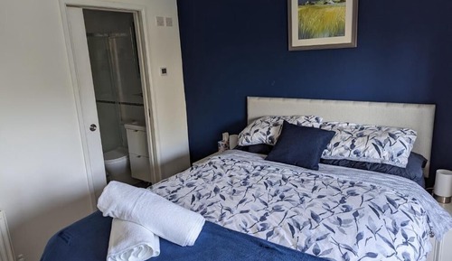 Room 3 Kingsize, Ensuite Shower