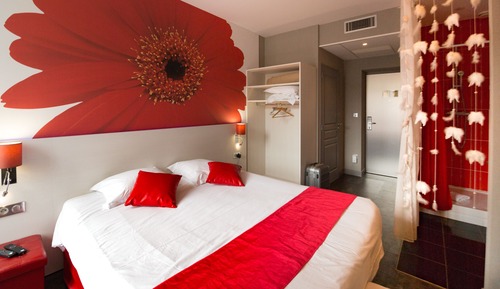 Standard Double Room, City View