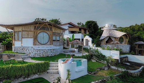 Manta Villa with Jacuzzi and Mini Golf Sunset View