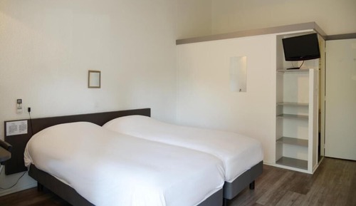 Classic Twin Room