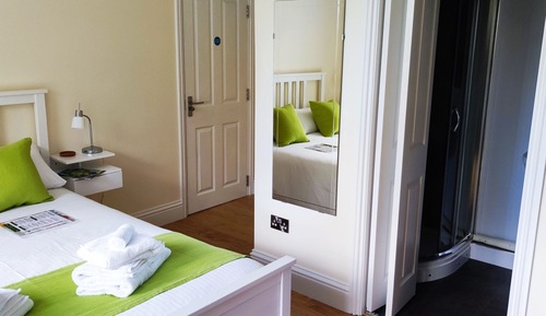 Double Room (Room 5)