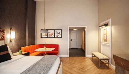 Deluxe Room, 1 King Bed