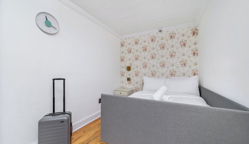 Standard Room, 1 Double Bed, Private Bathroom