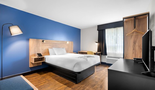 Standard Room, 1 Queen Bed, Non Smoking