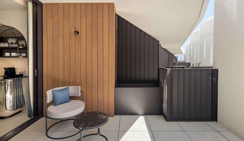 Delight King Pool Access