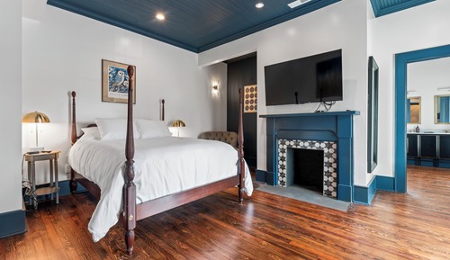 Elite Room