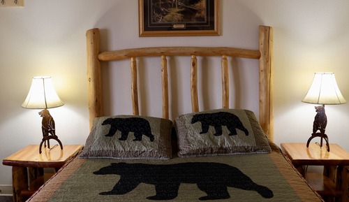 Single Room, 1 Queen Bed