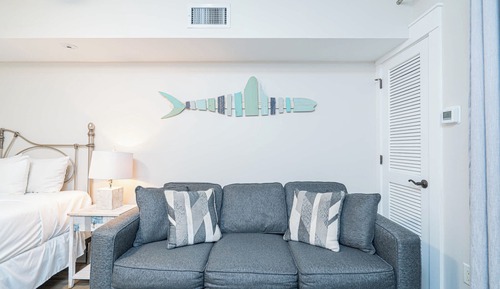 Studio, 1 King Bed with Sofa bed, Patio, Garden View (Seashell Shuffle at Pilot House)