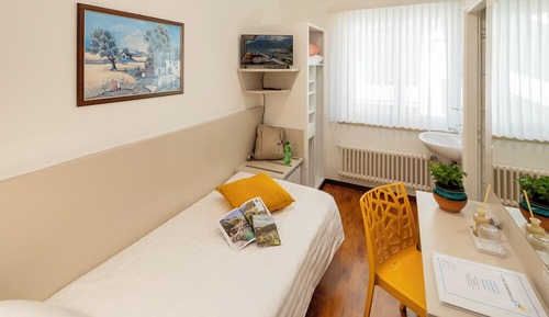 Economy Single Room