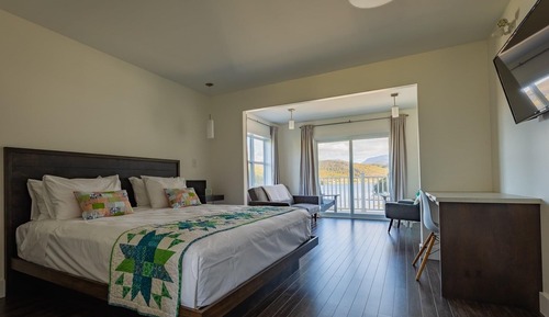 Deluxe Suite, Harbor View