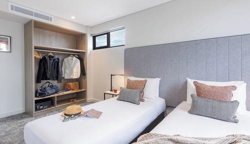 Superior One Bedroom Apartment with Balcony