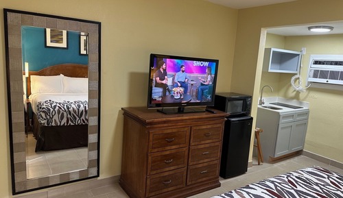 Comfort Single Room, City View