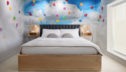 Room #13 FLOATING TREE