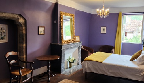 Deluxe Room, 1 Queen Bed, Mountain View