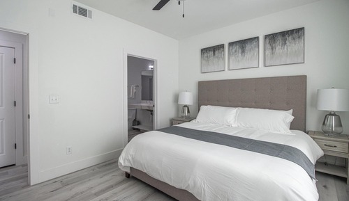 Exclusive Condo, 1 King Bed with Sofa bed, Pool Access