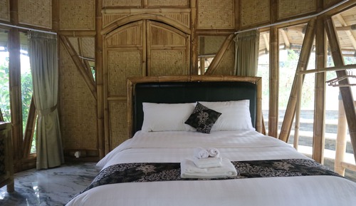 Superior Double Room, 1 Queen Bed, Pool Access, Pool View