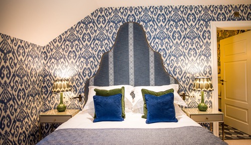 Deluxe Double Room, 1 King Bed, Courtyard View