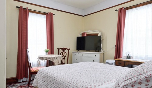 #5 Traditionnal Room