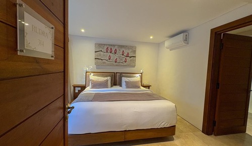 Luxury Villa, 1 King Bed and 2 Twin Beds