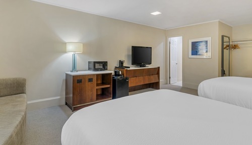 2 Double Bed Efficiency Suite