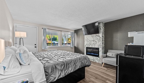 Premium Room, 1 King Bed