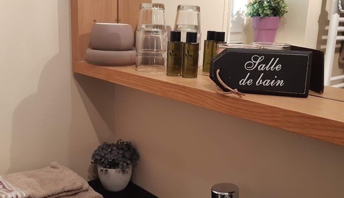 Superior Double Room, Ensuite, Garden View (Glycine)