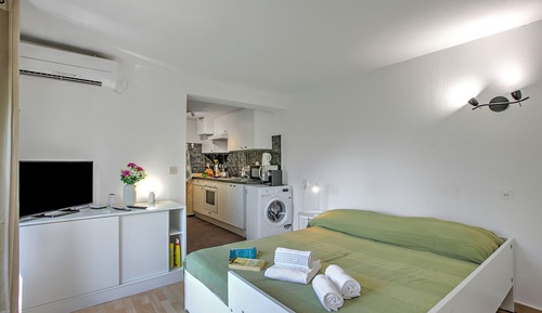 Family Apartment, Multiple Bedrooms, Mountainside (Apartment View And Pool)