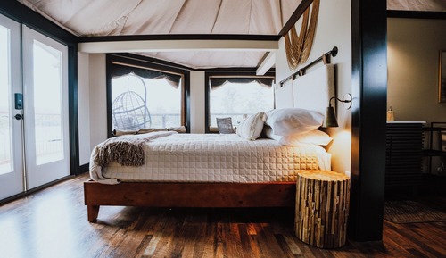 Exclusive Tent, Hot Tub, Lake View