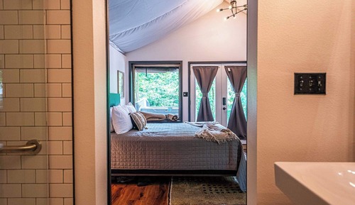 Luxury Tent, Hot Tub, Lake View