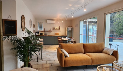Room (Le tournesol)