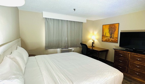 Standard Room, 1 King Bed