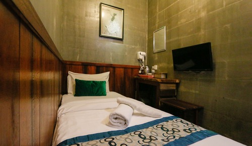 Superior Single Room