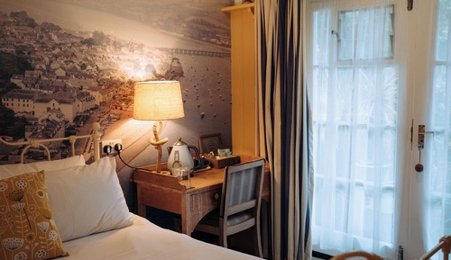 Comfy Plus Double Room, balcony