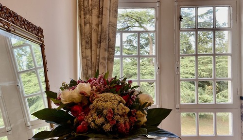 Royal Room, 1 Queen Bed, Courtyard View