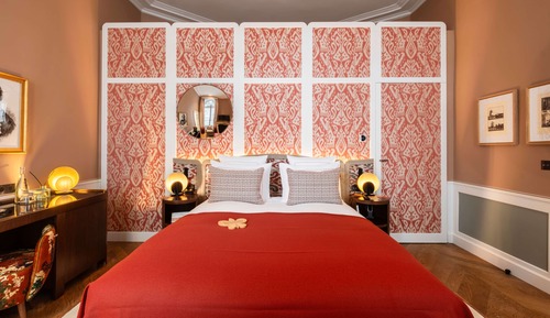 Deluxe Connecting Rooms