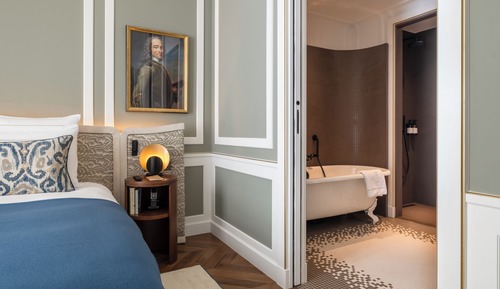 Connecting Junior Suite