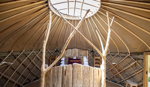 Romantic Tent, Multiple Beds (Dabinett Yurt)