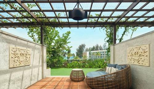 Room, 1 King Bed, Pool View (Terrace)