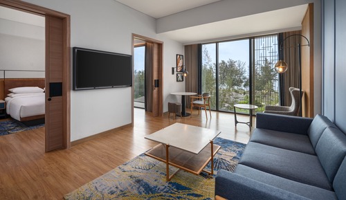 Deluxe Suite, 1 King Bed, Ocean View