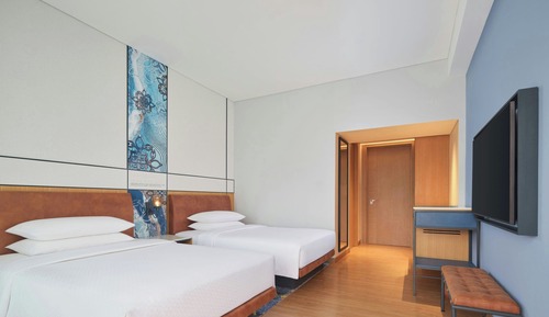 Deluxe Room, 2 Twin Beds, Garden View (Balcony)