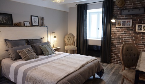 Superior Double Room, Ensuite, Mountain View (Jules Verne )