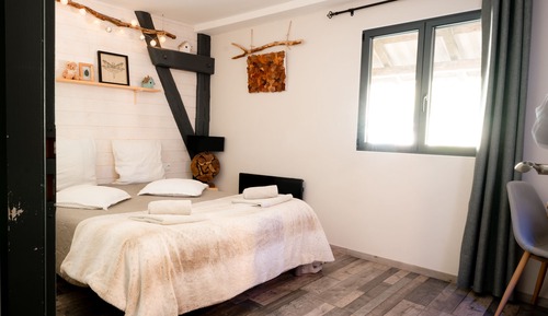 Superior Double Room, Ensuite, Mountain View (Bois & Nature)