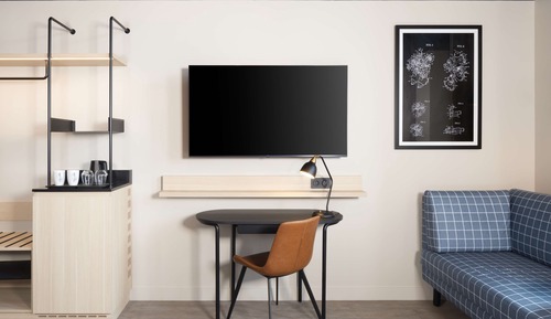 Room, 2 Twin Beds, Roll-in Shower, Garden View