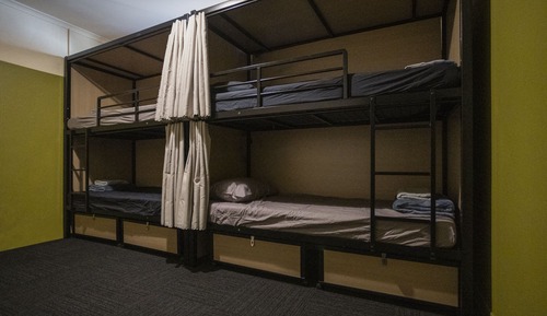 4 bed in Mix Dormitory