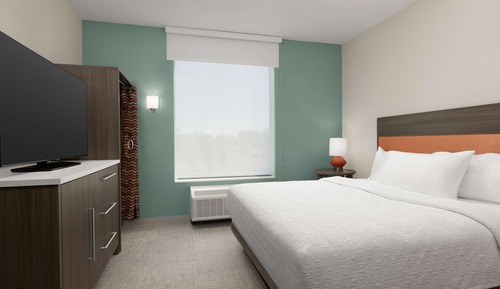 Suite, 1 King Bed with Sofa bed, Hearing Accessible, Kitchenette (Hearing)