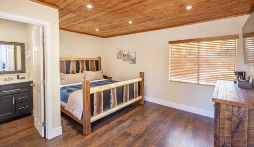 Rustic King